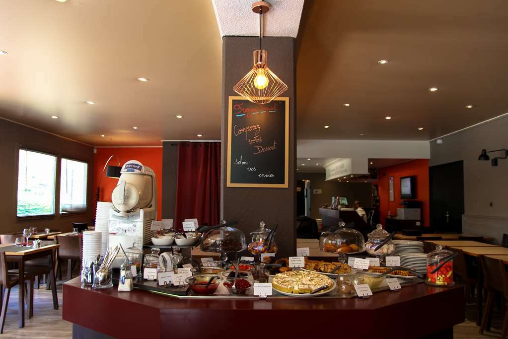 Kyriad Rouen Nord - Mont Saint Aignan レストラン 写真